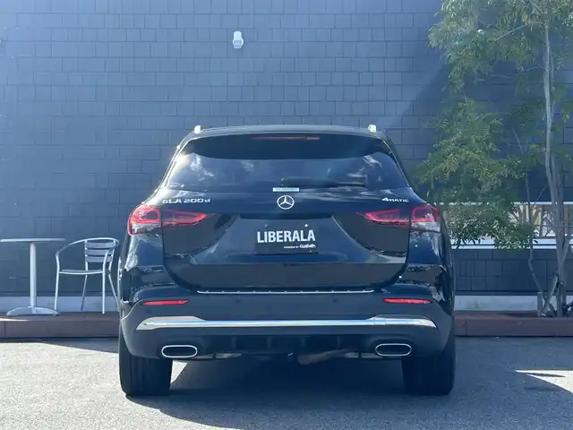 メルセデス・ベンツ ＧＬＡ２００ｄ 4マチック AMGライン 滋賀県 2021(令3)年 2.9万km コスモスブラック ワンオーナー/パノラマスライディングルーフ/ナビゲーションパッケージ/レーダーセーフティパッケージ/純正ナビ/地デジ/Bluetooth/ワイヤレス充電/全方位カメラ/黒半革/パワーシート/シートヒーター/純正19インチAW/ドライブレコーダー/ETC