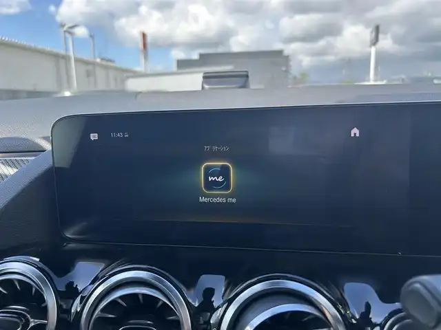 メルセデス・ベンツ ＧＬＡ２００ｄ 4マチック AMGライン 滋賀県 2021(令3)年 2.9万km コスモスブラック ワンオーナー/パノラマスライディングルーフ/ナビゲーションパッケージ/レーダーセーフティパッケージ/純正ナビ/地デジ/Bluetooth/ワイヤレス充電/全方位カメラ/黒半革/パワーシート/シートヒーター/純正19インチAW/ドライブレコーダー/ETC