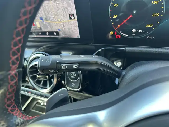 メルセデス・ベンツ ＧＬＡ２００ｄ 4マチック AMGライン 滋賀県 2021(令3)年 2.9万km コスモスブラック ワンオーナー/パノラマスライディングルーフ/ナビゲーションパッケージ/レーダーセーフティパッケージ/純正ナビ/地デジ/Bluetooth/ワイヤレス充電/全方位カメラ/黒半革/パワーシート/シートヒーター/純正19インチAW/ドライブレコーダー/ETC