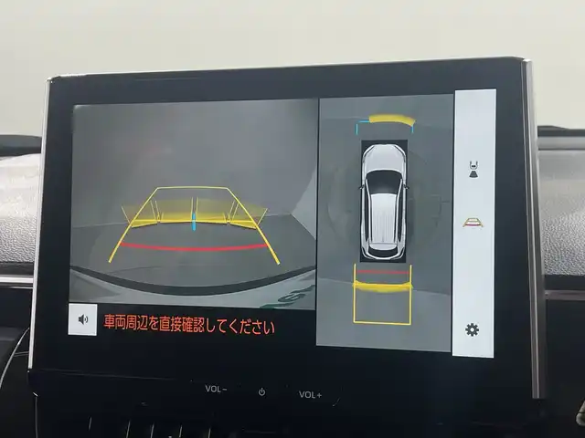 トヨタ カローラ クロス ハイブリッド Z 神奈川県 2025(令7)年 0.1千km パール 登録済未使用車/純正10.5型ディプレイオーディオ/ナビ　フルセグ　AM　FM　USB　Bluetooth　Miracast/パノラマルーフ/パノラミックビューモニターカメラ/トヨタセーフティセンス/レーダークルーズコントロール/ブラインドスポットモニター/シートヒーター前席/シートベンチレーション/ステアリングヒーター/パワーシート運転席/ハーフレザー/ETC/スマートキー/プッシュスタート/フロアマット/LEDヘッドランプ/純正18インチ/フォグランプ/オートライト/ウィンカーミラー/アイドリングストップ/プリクラッシュセーフティ/レーントレーシングアシスト/レーンディバチャーアラート/ロードサインアシスト/ドライバー異常時対応システム/ブロアクティブドライビングアシスト/発進遅れ告知機能