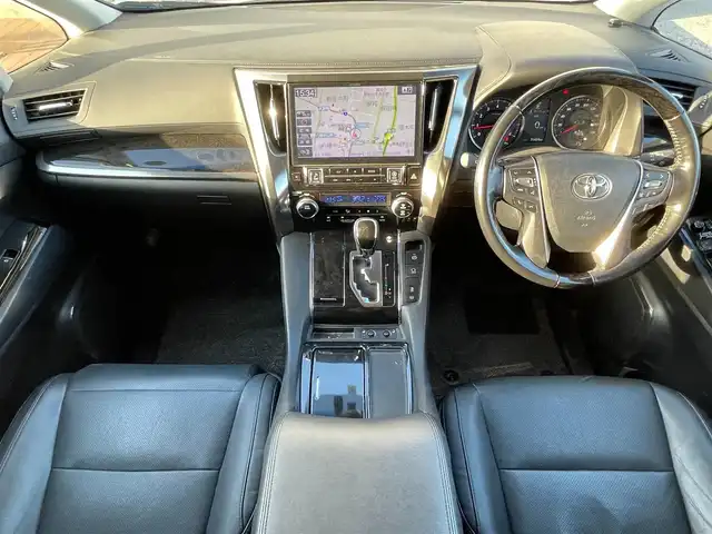 トヨタ ヴェルファイア Z Gエディション 滋賀県 2017(平29)年 7.2万km ホワイトパールクリスタルシャイン サンルーフ/フリップダウンモニター/両側パワースライドドア/社外11インチナビ【EX11Z】/（AM/FM/CD/DVD/フルセグ/Bluetooth/HDMI）/バックカメラ/ビルトインETC/電動リアゲート/トヨタセーフティセンス/・ブレーキアシスト/・プリクラッシュブレーキアシスト/・ヒルスタート（坂道発進）アシスト/・TCS（トラクションコントロールシステム）/・VDC（ビークルダイナミクスコントロール）/・車間自動制御システム/・ASCD（オートスピードコントロール装置）/・ABS（アンチロックブレーキシステム）/・バックビューモニター/・コーナー・バックセンサー（ソナー）/運転席・助手席シートヒーター/電動格納ミラー/電子パーキング/ブレーキホールド/ステアリングスイッチ/ステアリングヒーター/オートライト/LEDヘッドライト/フロントフォグ/フルオートエアコン/USB端子/プッシュスタート/スマートキー/純正アルミホイール積込