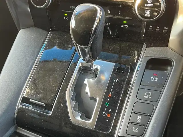 トヨタ ヴェルファイア Z Gエディション 滋賀県 2017(平29)年 7.2万km ホワイトパールクリスタルシャイン サンルーフ/フリップダウンモニター/両側パワースライドドア/社外11インチナビ【EX11Z】/（AM/FM/CD/DVD/フルセグ/Bluetooth/HDMI）/バックカメラ/ビルトインETC/電動リアゲート/トヨタセーフティセンス/・ブレーキアシスト/・プリクラッシュブレーキアシスト/・ヒルスタート（坂道発進）アシスト/・TCS（トラクションコントロールシステム）/・VDC（ビークルダイナミクスコントロール）/・車間自動制御システム/・ASCD（オートスピードコントロール装置）/・ABS（アンチロックブレーキシステム）/・バックビューモニター/・コーナー・バックセンサー（ソナー）/運転席・助手席シートヒーター/電動格納ミラー/電子パーキング/ブレーキホールド/ステアリングスイッチ/ステアリングヒーター/オートライト/LEDヘッドライト/フロントフォグ/フルオートエアコン/USB端子/プッシュスタート/スマートキー/純正アルミホイール積込