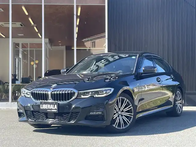 ＢＭＷ ３２０ｉ Mスポーツ 福岡県 2019(平31)年 4.6万km サファイアブラックP 純正ナビ/Bluetooth/USB/AppleCarPlay/HUD/ACC/レーンキープ/ブラインドスポット/360°カメラ/ミラー一体型ETC/ワイヤレス充電/アンビエントライト/黒半革/パワーシート/メモリーシート/LEDヘッドライト/純正18インチAW