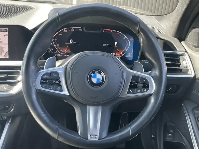 ＢＭＷ ３２０ｉ Mスポーツ 福岡県 2019(平31)年 4.6万km サファイアブラックP 純正ナビ/Bluetooth/USB/AppleCarPlay/HUD/ACC/レーンキープ/ブラインドスポット/360°カメラ/ミラー一体型ETC/ワイヤレス充電/アンビエントライト/黒半革/パワーシート/メモリーシート/LEDヘッドライト/純正18インチAW