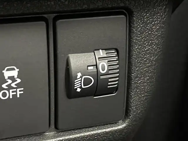 ホンダ Ｎ ＢＯＸ カスタム コーディネートスタイル 群馬県 2024(令6)年 0.8万km 赤／黒 純正８インチナビ　バックカメラ　両側パワースライドドア　アダプティブクルーズコントロール　ＬＥＤ　ＡＨＢ　シートヒーター　純正１４インチＡＷ　ステアリングリモコン　コーナーセンサー　ＥＴＣ　禁煙車