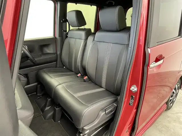 ホンダ Ｎ ＢＯＸ カスタム コーディネートスタイル 群馬県 2024(令6)年 0.8万km 赤／黒 純正８インチナビ　バックカメラ　両側パワースライドドア　アダプティブクルーズコントロール　ＬＥＤ　ＡＨＢ　シートヒーター　純正１４インチＡＷ　ステアリングリモコン　コーナーセンサー　ＥＴＣ　禁煙車