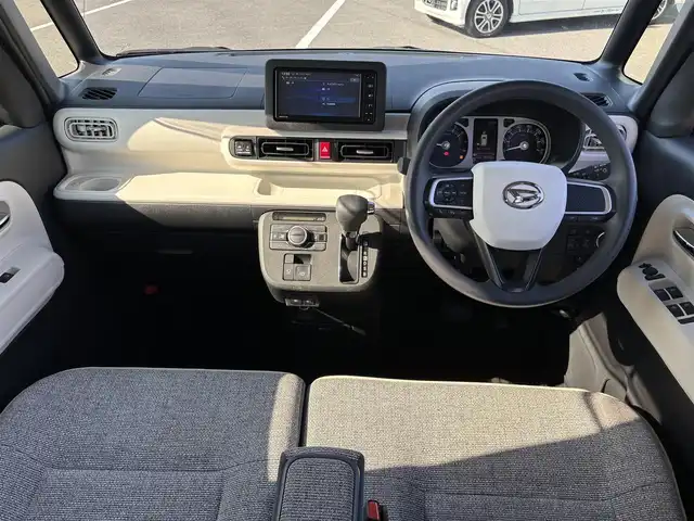 ダイハツ ムーヴ キャンバス ストライプス G 奈良県 2022(令4)年 2.3万km シャイニングホワイトパール/サンドベージュメタリック 純正ナビ（NMZN-W727)/（フルセグ/BT/CD/DVD)/アラウンドビューモニター/前後コーナーセンサー/衝突軽減システム/レーンキープアシスト/両側パワースライドドア/前席シートヒーター/LEDヘッドライト/前方ドライブレコーダー/ETC/純正ホイールキャップ/保証書/取り扱い説明書/スペアキーX1