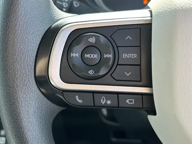 ダイハツ ムーヴ キャンバス ストライプス G 奈良県 2022(令4)年 2.3万km シャイニングホワイトパール/サンドベージュメタリック 純正ナビ（NMZN-W727)/（フルセグ/BT/CD/DVD)/アラウンドビューモニター/前後コーナーセンサー/衝突軽減システム/レーンキープアシスト/両側パワースライドドア/前席シートヒーター/LEDヘッドライト/前方ドライブレコーダー/ETC/純正ホイールキャップ/保証書/取り扱い説明書/スペアキーX1