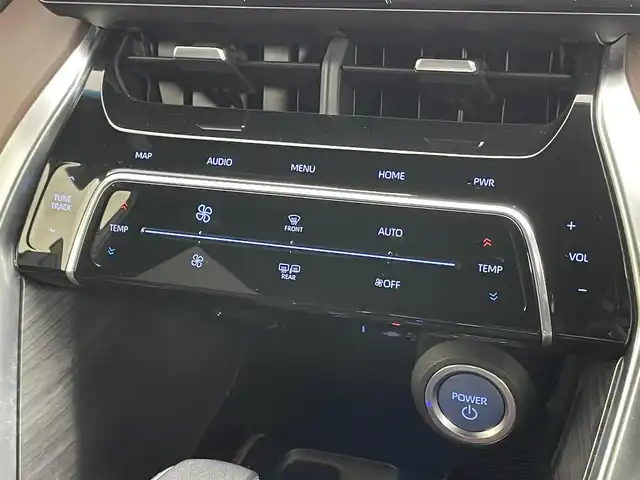 トヨタ ハリアー ハイブリッド Z レザーパッケージ 埼玉県 2020(令2)年 2.2万km ホワイトパールクリスタルシャイン モデリスタエアロ/モデリスタ２０インチアルミホイール/JBLサウンド/トヨタセーフティーセンス/プリクラッシュセーフティ/レーンディパーチャーアラート/レーダークルーズコントロール/ロードサイドアシスト/オートマチックハイビーム/ブラインドスポットモニター/インテリジェントクリアランスソナー/純正ディスプレイオーディオ12.3インチ/地デジTV Bluetooth USB/ヘットアップディスプレイ/デジタルインナーミラー/パノラミックビューモニター/レザーシート/シートヒーター/ベンチレーション/前席パワーシート/ステアリングヒーター/運転席シートメモリー/パワーバックドア/社外ドライブレコーダー前後/ビルトインETC2.0/LEDオートライト