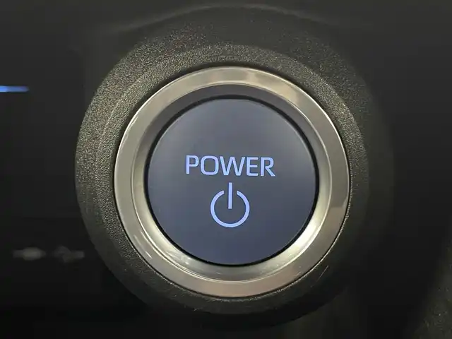 トヨタ ハリアー ハイブリッド Z レザーパッケージ 埼玉県 2020(令2)年 2.2万km ホワイトパールクリスタルシャイン モデリスタエアロ/モデリスタ２０インチアルミホイール/JBLサウンド/トヨタセーフティーセンス/プリクラッシュセーフティ/レーンディパーチャーアラート/レーダークルーズコントロール/ロードサイドアシスト/オートマチックハイビーム/ブラインドスポットモニター/インテリジェントクリアランスソナー/純正ディスプレイオーディオ12.3インチ/地デジTV Bluetooth USB/ヘットアップディスプレイ/デジタルインナーミラー/パノラミックビューモニター/レザーシート/シートヒーター/ベンチレーション/前席パワーシート/ステアリングヒーター/運転席シートメモリー/パワーバックドア/社外ドライブレコーダー前後/ビルトインETC2.0/LEDオートライト