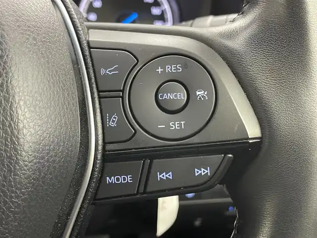 トヨタ ハリアー ハイブリッド Z レザーパッケージ 埼玉県 2020(令2)年 2.2万km ホワイトパールクリスタルシャイン モデリスタエアロ/モデリスタ２０インチアルミホイール/JBLサウンド/トヨタセーフティーセンス/プリクラッシュセーフティ/レーンディパーチャーアラート/レーダークルーズコントロール/ロードサイドアシスト/オートマチックハイビーム/ブラインドスポットモニター/インテリジェントクリアランスソナー/純正ディスプレイオーディオ12.3インチ/地デジTV Bluetooth USB/ヘットアップディスプレイ/デジタルインナーミラー/パノラミックビューモニター/レザーシート/シートヒーター/ベンチレーション/前席パワーシート/ステアリングヒーター/運転席シートメモリー/パワーバックドア/社外ドライブレコーダー前後/ビルトインETC2.0/LEDオートライト