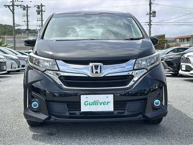 ホンダ フリード G ホンダセンシング 沖縄県 2016(平28)年 7万km クリスタルブラックパール 純正ナビ　/　（AM/FM/CD/DVD/BT）　/フルセグTV　/バックモニター　/両側パワスラ　/レーダークルーズコントロール　/LEDヘッドライト　/押しフォグ　/純正フロアマット　/スペアキー　/ETC
