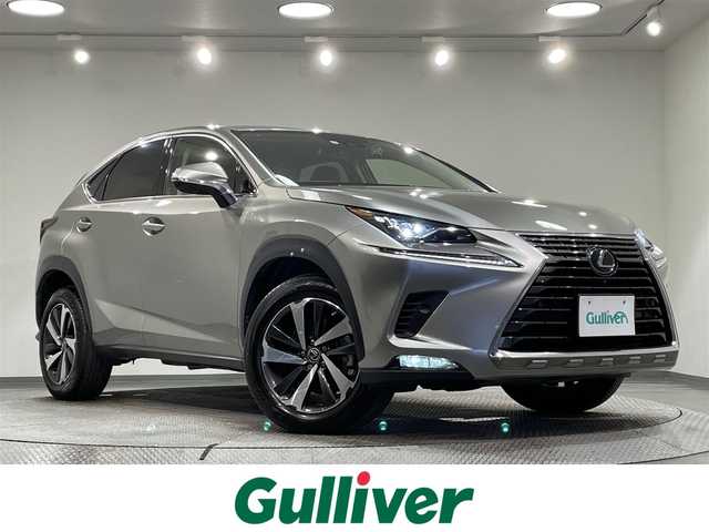 レクサス ＮＸ 300 バージョンL 愛知県 2019(令1)年 4.9万km ソニックチタニウム 純正10.3incナビ/CD/DVD/BT/フルセグTV/全方位カメラ/純正ETC２．０/衝突軽減ブレーキ/アダクティブクルーズコントロール/レーンキープアシスト/ブラインドスポットモニター/標識検知機能/先行車発信お知らせ機能/パワーバックドア/ヘッドアップディスプレイ/D/N席パワーシート/D席シートメモリー/２列目電動格納シート/D/N席シートベンチレーション/ステアリングヒーター/後席シートヒーター/オートブレーキホールド/AC１００V電源/LEDヘッドライト/オートライト/オートハイビーム/スマートキー/プッシュスタート/社外ドライブレコーダー前後