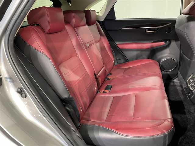 レクサス ＮＸ 300 バージョンL 愛知県 2019(令1)年 4.9万km ソニックチタニウム 純正10.3incナビ/CD/DVD/BT/フルセグTV/全方位カメラ/純正ETC２．０/衝突軽減ブレーキ/アダクティブクルーズコントロール/レーンキープアシスト/ブラインドスポットモニター/標識検知機能/先行車発信お知らせ機能/パワーバックドア/ヘッドアップディスプレイ/D/N席パワーシート/D席シートメモリー/２列目電動格納シート/D/N席シートベンチレーション/ステアリングヒーター/後席シートヒーター/オートブレーキホールド/AC１００V電源/LEDヘッドライト/オートライト/オートハイビーム/スマートキー/プッシュスタート/社外ドライブレコーダー前後