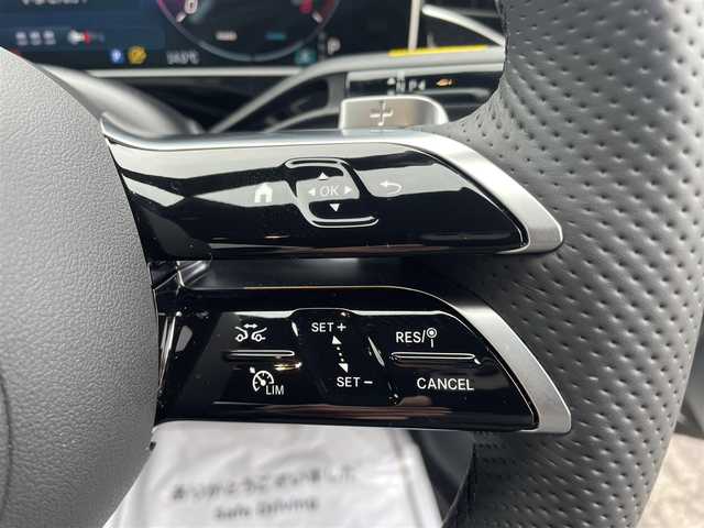 メルセデス・ベンツ Ｍ・ベンツ Ｅ３００ SW エクスクルーシブ AMGライン 神奈川県 2024(令6)年 0.2万km 白 ワンオーナー/デジタルインテリアぱっつケージ/・デジタルコックピットディスプレイ/・３Dコックピットディスプレイ/MBUXスーパースクリーン/(AM/FM/BT/USB/DTV/AppleCarPlay）/ブルメスター４Ｄサラウンドサウンド/バックビューモニター３６０°カメラ/3Dコックピットディスプレイ/MBUXスーパースクリーン/レーダーセーフティパッケージ/・アクティブブラインドスポットアシスト/・ディストロニックプラス/・アクティブレーンキーピングアシスト/・BASプラス（ブレーキアシストプラス）/・PRE-SAFEブレーキ/・チャイルドセーフティシートセンサー/レザーARTICO/MICROCUTシート/メモリー付きパワーシート（D席/N席）/全席シートヒーター/前席シートヒータープラス/本革巻スポーツステアリング/M/Tモード付ATパドルシフト/パノラミックスライディングルーフ/ドライブレコーダー/プッシュスタート/パワーバックドア/ETC2.0ビルトイン/20インチＡＭＧアルミホイール/エアバランスパッケージ/ＬＥＤヘッドライト/スマートキー×２/新車時手帳/取扱説明書