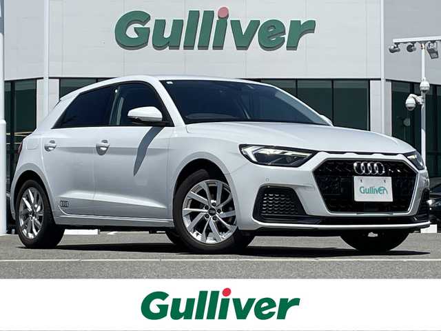 アウディ Ａ１ SB 25TFSI アドバンスド 佐賀県 2021(令3)年 3.2万km パール 純正SDナビ(AM/FM/BT)/バックカメラ/アウディアクティブレーンアシスト/クリアランスソナー/クルーズコントロール/シートヒーター/USBポート/ブラインドスポットモニター/ETC2.0/ドラレコ/純正フロアマット/純正LEDヘッドライト/純正16インチアルミホイール