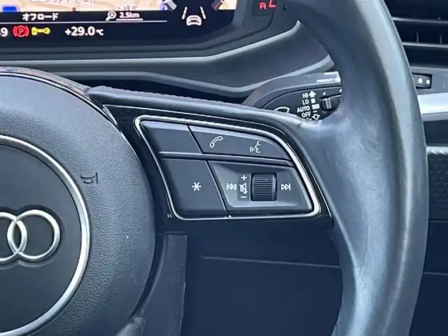 アウディ Ａ１ SB 25TFSI アドバンスド 佐賀県 2021(令3)年 3.2万km パール 純正SDナビ(AM/FM/BT)/バックカメラ/アウディアクティブレーンアシスト/クリアランスソナー/クルーズコントロール/シートヒーター/USBポート/ブラインドスポットモニター/ETC2.0/ドラレコ/純正フロアマット/純正LEDヘッドライト/純正16インチアルミホイール