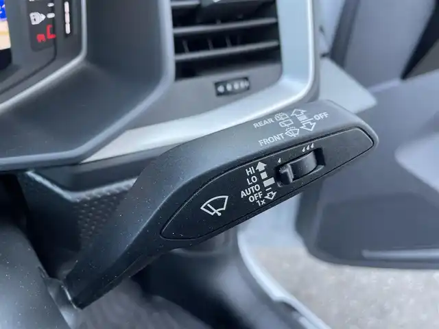 アウディ Ａ１ SB 25TFSI アドバンスド 佐賀県 2021(令3)年 3.2万km パール 純正SDナビ(AM/FM/BT)/バックカメラ/アウディアクティブレーンアシスト/クリアランスソナー/クルーズコントロール/シートヒーター/USBポート/ブラインドスポットモニター/ETC2.0/ドラレコ/純正フロアマット/純正LEDヘッドライト/純正16インチアルミホイール