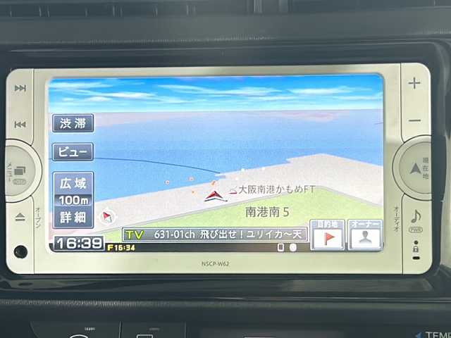 トヨタ アクア X－URBAN 沖縄県 2015(平27)年 8万km ライムホワイトパールクリスタルシャイン 禁煙車/県外仕入/純正ナビ/Ｂｌｕｅｔｏｏｔｈ/ハーフレザーシート/バックカメラ/ＡＢＳ/ＡＡＣ/純正アルミホイール/オートライト/純正フロアマット