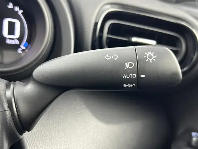 トヨタ ヤリスクロス ハイブリッド G 埼玉県 2021(令3)年 1.6万km ブラックマイカ 純正８型ナビ　Ｂｌｕｅｔｏｏｔｈ　全方位カメラ オートマチックハイビーム レーダークルーズコントロール　コーナーセンサー　レーンアシスト　ドライブレコーダー 衝突軽減ブレーキ LEDヘッドライト