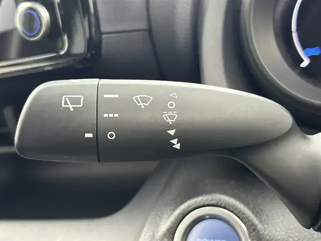 トヨタ ヤリスクロス ハイブリッド G 埼玉県 2021(令3)年 1.6万km ブラックマイカ 純正８型ナビ　Ｂｌｕｅｔｏｏｔｈ　全方位カメラ オートマチックハイビーム レーダークルーズコントロール　コーナーセンサー　レーンアシスト　ドライブレコーダー 衝突軽減ブレーキ LEDヘッドライト
