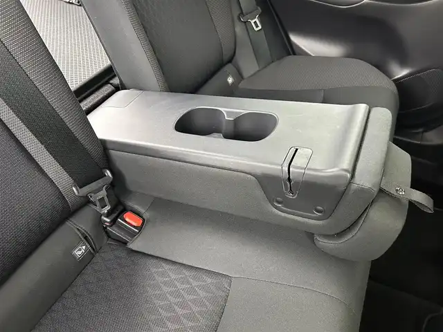 トヨタ ヤリスクロス ハイブリッド G 埼玉県 2021(令3)年 1.6万km ブラックマイカ 純正８型ナビ　Ｂｌｕｅｔｏｏｔｈ　全方位カメラ オートマチックハイビーム レーダークルーズコントロール　コーナーセンサー　レーンアシスト　ドライブレコーダー 衝突軽減ブレーキ LEDヘッドライト