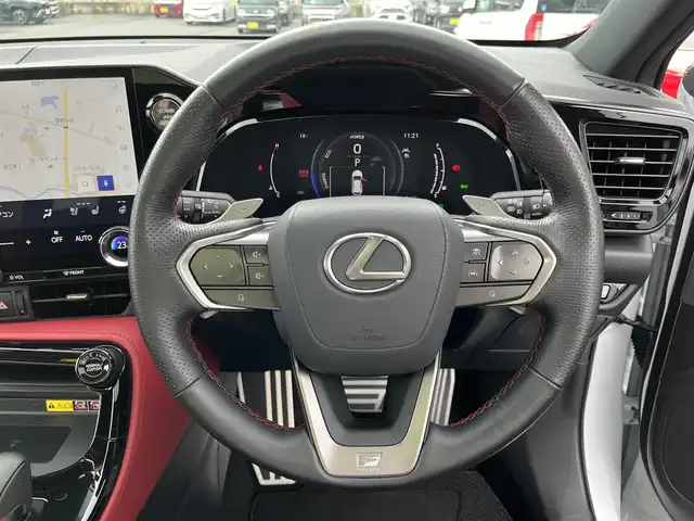 レクサス ＮＸ 350h Fスポーツ 滋賀県 2023(令5)年 3.8万km ホワイトノーヴァガラスフレーク 禁煙車/純正14インチナビ/Bluetooth.フルセグ/全方位カメラ/衝突軽減ブレーキ/追従クルーズコントロール/レーンキープアシスト/サンルーフ/デジタルインナーミラー/クリアランスソナー/ビルトインETC2.0/ブラインドスポットモニター/パドルシフト/シートヒーター/シートベンチレーション/前後ドライブレコーダー/LEDヘッドライト/オートライト/オートマチックハイビーム