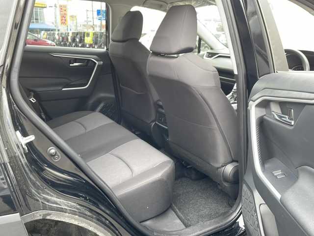 トヨタ ＲＡＶ４ X 道北・旭川 2023(令5)年 4.3万km アティチュードブラックマイカ ４WD/寒冷地仕様/メーカー純正ナビ（フルセグTV/BT/USB）/禁煙車/プリクラッシュセーフティー/パーキングサポートブレーキ/前後コーナーセンサー/レーダークルーズコントロール/純正アルミホイール/社外フロアマット/ワイパーデアイサー/オートライト/オートマチックハイビーム/LEDヘッドライト/電動格納ミラー/ビルトインETC/ルーフレール/ドライブモードセレクトスイッチ/取説＆保証書