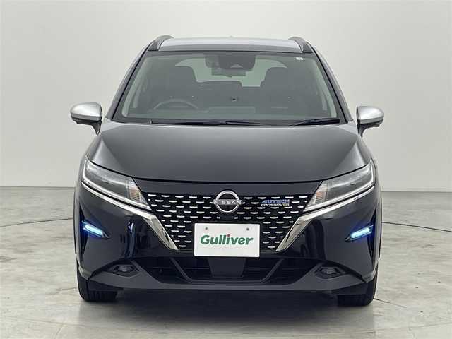 日産 ノート オーテック クロスオーバー 福岡県 2022(令4)年 1.1万km 黒 純正ＤＡナビ　/全方位カメラ　/ビルトインＥＴＣ２．０　/ドライブレコーダー　/デジタルルームミラー/置くだけ充電　/コーナーセンサー　/エマージェンシーブレーキ　/レーンキープ　/ＢＳＭ　/ハーフレザー　/純正１６インチＡＷ　/ＬＥＤライト