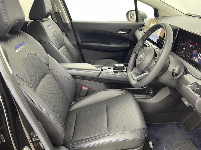 日産 ノート オーテック クロスオーバー 福岡県 2022(令4)年 1.1万km 黒 純正ＤＡナビ　/全方位カメラ　/ビルトインＥＴＣ２．０　/ドライブレコーダー　/デジタルルームミラー/置くだけ充電　/コーナーセンサー　/エマージェンシーブレーキ　/レーンキープ　/ＢＳＭ　/ハーフレザー　/純正１６インチＡＷ　/ＬＥＤライト