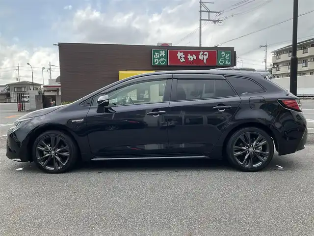 トヨタ カローラツーリング ハイブリッド ダブルバイビー 滋賀県 2020(令2)年 3.7万km スパークリングブラックパールクリスタルシャイン ワンオーナー/純正8インチディスプレイオーディオ/・Bluetooth・バックモニター/トヨタセーフティーセンス/・プリクラッシュセーフティー・レーントレーシングアシスト/・レーダークルーズコントロール・ロードアシストサイン/・オートマチックハイビーム/ハーフレザーシート/LEDヘッドライト/デイライト/オプティロンメーター7インチカラーマルチインフォメーションディスプレイ/シートヒーター/ステアリングヒーター/革巻きステアリング/オートライト/取説・保証書・スペアキー/