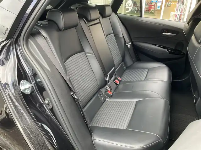 トヨタ カローラツーリング ハイブリッド ダブルバイビー 滋賀県 2020(令2)年 3.7万km スパークリングブラックパールクリスタルシャイン ワンオーナー/純正8インチディスプレイオーディオ/・Bluetooth・バックモニター/トヨタセーフティーセンス/・プリクラッシュセーフティー・レーントレーシングアシスト/・レーダークルーズコントロール・ロードアシストサイン/・オートマチックハイビーム/ハーフレザーシート/LEDヘッドライト/デイライト/オプティロンメーター7インチカラーマルチインフォメーションディスプレイ/シートヒーター/ステアリングヒーター/革巻きステアリング/オートライト/取説・保証書・スペアキー/