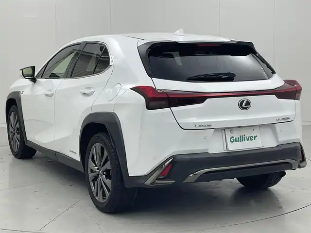 レクサス ＵＸ 250h Fスポーツ 茨城県 2021(令3)年 1.5万km ホワイトノーヴァガラスフレーク 純正10.3型ナビ/全周囲カメラ/フルセグ/衝突被害軽減ブレーキ/車線逸脱抑制装置/レーダークルーズコントロール/オートマチックハイビーム/クリアランスソナー/BSM/ETC2.0/ドラレコ/シートヒーター/ステアリングヒーター/純正18インチAW/LEDヘッドライト/スマートキー