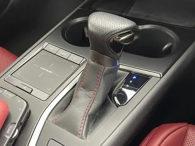 レクサス ＵＸ 250h Fスポーツ 茨城県 2021(令3)年 1.5万km ホワイトノーヴァガラスフレーク 純正10.3型ナビ/全周囲カメラ/フルセグ/衝突被害軽減ブレーキ/車線逸脱抑制装置/レーダークルーズコントロール/オートマチックハイビーム/クリアランスソナー/BSM/ETC2.0/ドラレコ/シートヒーター/ステアリングヒーター/純正18インチAW/LEDヘッドライト/スマートキー