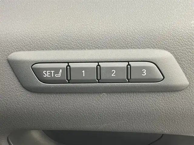 レクサス ＵＸ 250h Fスポーツ 茨城県 2021(令3)年 1.5万km ホワイトノーヴァガラスフレーク 純正10.3型ナビ/全周囲カメラ/フルセグ/衝突被害軽減ブレーキ/車線逸脱抑制装置/レーダークルーズコントロール/オートマチックハイビーム/クリアランスソナー/BSM/ETC2.0/ドラレコ/シートヒーター/ステアリングヒーター/純正18インチAW/LEDヘッドライト/スマートキー