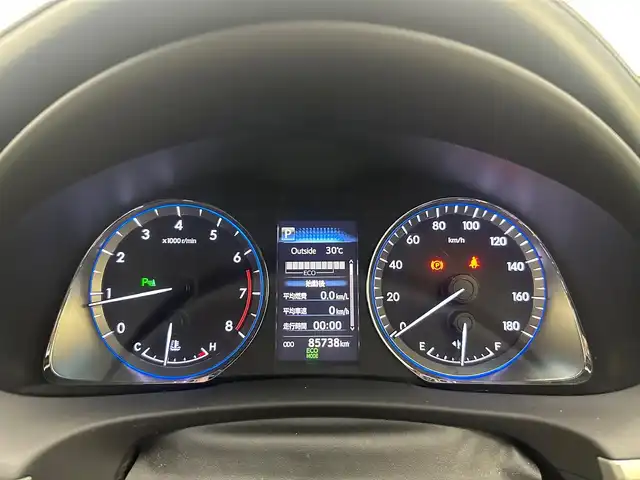 トヨタ ハリアー プレミアム メタル&レザーP 兵庫県 2018(平30)年 8.6万km ホワイトパールクリスタルシャイン 社外ナビ（EX10Z）/（フルセグ/CD/DVD/SD/Bluetooth）/バックカメラ/ETC/前方ドライブレコーダー/パワーバックドア/サンルーフ/メモリ付きパワーシート/シートヒーター・エアシート（D/N席）/レーダークルーズコントロール/前後コーナーセンサー/純正18インチアルミホイール/純正マット・バイザー
