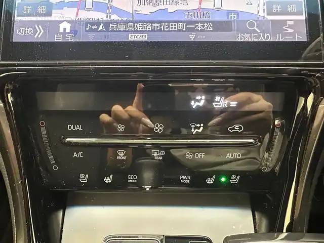 トヨタ ハリアー プレミアム メタル&レザーP 兵庫県 2018(平30)年 8.6万km ホワイトパールクリスタルシャイン 社外ナビ（EX10Z）/（フルセグ/CD/DVD/SD/Bluetooth）/バックカメラ/ETC/前方ドライブレコーダー/パワーバックドア/サンルーフ/メモリ付きパワーシート/シートヒーター・エアシート（D/N席）/レーダークルーズコントロール/前後コーナーセンサー/純正18インチアルミホイール/純正マット・バイザー