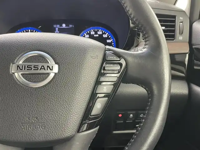 日産 エルグランド 250ハイウェイスターS 岡山県 2021(令3)年 7.9万km ピュアホワイトパール 純正10インチナビ/地デジ/Bluetooth/CD/DVD/Blu-ray/純正フリップダウンモニター/アラウンドビューモニター/両側パワースライドドア/エマージェンシーブレーキ/レーンキープアシスト/ブラインドスポットモニター/レーダークルーズコントロール/両側パワースライドドア/ビルトインETC/純正ドライブレコーダー /LEDヘッドライト/オートハイビーム /ハーフレザーシート /プッシュスタート /スマートキー /新車保証書/取扱説明書/スペアキー×１