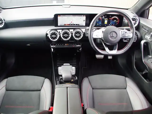 メルセデス・ベンツ Ｍ・ベンツ Ａ２００ｄ AMGライン 埼玉県 2022(令4)年 3万km パール ブラックハーフレザーシート/アダプティブクルーズコントロール/レーダーセーフティパッケージ/パークセンサー/ブラインドスポットモニター/バックカメラ/純正ナビ/ドラレコ/ETC/ワイヤレス充電/シートヒーター/シートポジションメモリー機能