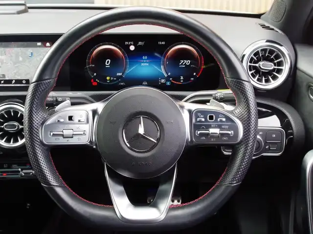 メルセデス・ベンツ Ｍ・ベンツ Ａ２００ｄ AMGライン 埼玉県 2022(令4)年 3万km パール ブラックハーフレザーシート/アダプティブクルーズコントロール/レーダーセーフティパッケージ/パークセンサー/ブラインドスポットモニター/バックカメラ/純正ナビ/ドラレコ/ETC/ワイヤレス充電/シートヒーター/シートポジションメモリー機能