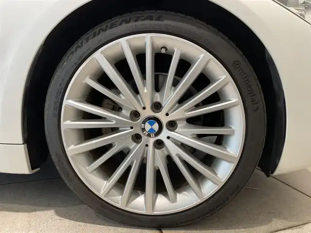 ＢＭＷ ４３０ｉ グランクーペ ラグジュアリー 愛知県 2017(平29)年 5.6万km ミネラルホワイト ベージュレザーシート　/ＨＵＤ　/ｉＤｒｉｖｅＨＤＤナビ　/Ｂｌｕｅｔｏｏｔｈ　/フルセグＴＶ　/バックカメラ　/シートヒーター/ＡＣＣ　/ＬＫＡ　/ＬＤＷ　/ＢＳＭ　/パワーシート　/パワーテールゲート　/ミラー型ＥＴＣ/コーナーセンサー/プッシュスタート/ウィンカーミラー/アイドリングストップ