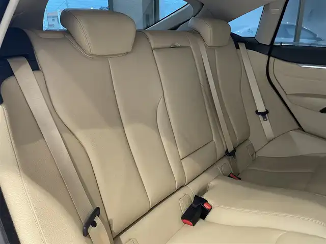 ＢＭＷ ４３０ｉ グランクーペ ラグジュアリー 愛知県 2017(平29)年 5.6万km ミネラルホワイト ベージュレザーシート　/ＨＵＤ　/ｉＤｒｉｖｅＨＤＤナビ　/Ｂｌｕｅｔｏｏｔｈ　/フルセグＴＶ　/バックカメラ　/シートヒーター/ＡＣＣ　/ＬＫＡ　/ＬＤＷ　/ＢＳＭ　/パワーシート　/パワーテールゲート　/ミラー型ＥＴＣ/コーナーセンサー/プッシュスタート/ウィンカーミラー/アイドリングストップ