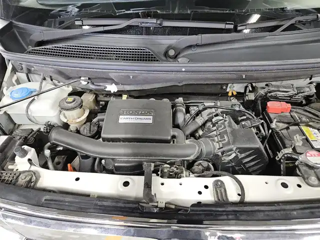 ホンダ Ｎ ＢＯＸ カスタム G L ホンダセンシング 香川県 2020(令2)年 1.1万km プラチナホワイトパール ストラーダナビ/フルセグTV/片側パワースライドドア/バックカメラ/ビルトインETC/ドライブレコーダー/アダプティブクルーズコントロール/ホンダセンシング/・衝突軽減ブレーキ/・前後誤発進抑制機能/・歩行者事故低減ステアリング/・先行車発進お知らせ機能/・車線維持支援システム/・オートハイビーム/・標識認識機能/・路外逸脱抑制機能/LEDヘッドランプ/前席シートヒーター/純正14インチアルミホイール/スマートキー/プッシュエンジンスタート/禁煙車