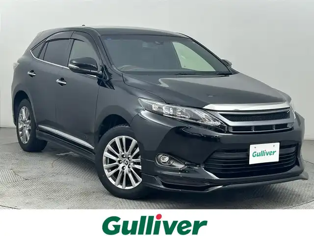 トヨタ ハリアー プレミアム 道央・札幌 2017(平29)年 5.9万km ブラック ・４WD/・フルエアロ/・純正メモリナビ/・バックカメラ/・パワーバックドア/・ＢＴ＆ＣＤ＆ＤＶＤ＆フルセグＴＶ/・横滑り防止機能/・レーンアシスト/・クルーズコントロール/・ＥＴＣ２．０/・パワーシート/・オートライト/・オートハイビーム/・LEDヘッドライト/・ドアロック連動ミラー/・ステアリングスイッチ/・ウッドコンビパベル/・社外フロアマット/・オートエアコン/・スマートキー＆プッシュスタート/・ハーフレザーシート