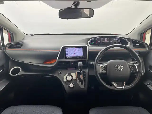 トヨタ シエンタ ハイブリッド G 群馬県 2017(平29)年 6.2万km レッドマイカM ナビ　フルセグ　Ｂｌｕｅｔｏｏｔｈ　ＤＶＤ再生　バックカメラ　両側電動スライドドア　前後ドライブレコーダー　ステアリングスイッチ　ビルトインＥＴＣ　革巻きステア　スマートキー　プッシュスタート　禁煙