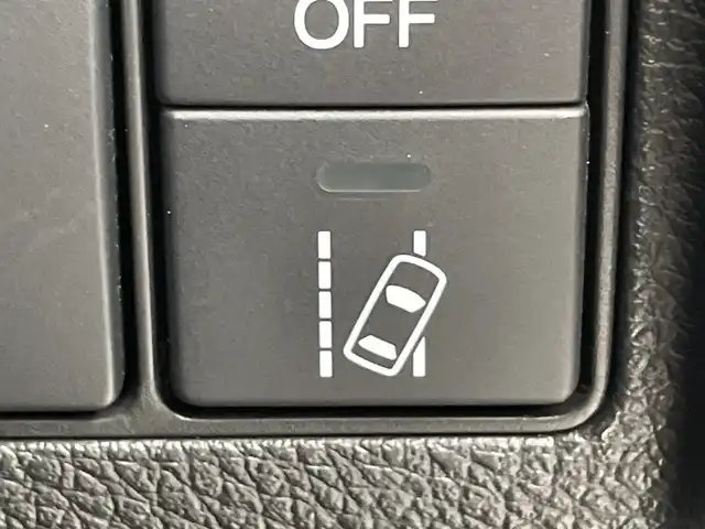 ホンダ ヴェゼル ハイブリッド Z ホンダセンシング 群馬県 2019(令1)年 5.5万km プラチナホワイトパール 純正８型ナビ　バックカメラ　アダプティブクルーズコントロール　レーンキープアシスト　衝突被害軽減ブレーキ　シートヒーター　ＬＥＤヘッドライト　ドライブレコーダー　ＥＴＣ　純正アルミホイール　禁煙車