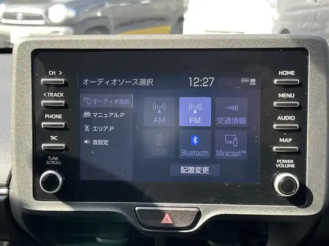 トヨタ ヤリス X 三重県 2022(令4)年 5.6万km ブラック 純正7インチディスプレイオーディオ/（ナビ/FM/AM/Bluetooth/USB/Miracast)/ETC/バックカメラ/スマートエントリー/スタートシステム/トヨタセーフティセンス（衝突回避支援パッケージ）/・プリクラッシュセフティ/・レーンディパーチャーアラート/・オートマチックハイビーム/・ロードサインアシスト/・セカンダリーコリジョンブレーキ/・先行車発進告知機能/ステアリングスイッチ/ヘッドレスト一体型ブラックファブリックシート/シートリフター(運転席)/電動格納ミラー/フロアマット/スペアタイヤ