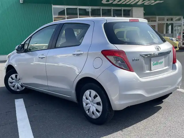 トヨタ ヴィッツ F Mパッケージ 島根県 2014(平26)年 3.8万km シルバーM 純正CDオーディオ/ETC/純正フロアマット