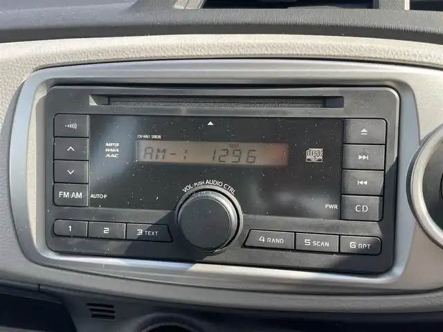 トヨタ ヴィッツ F Mパッケージ 島根県 2014(平26)年 3.8万km シルバーM 純正CDオーディオ/ETC/純正フロアマット