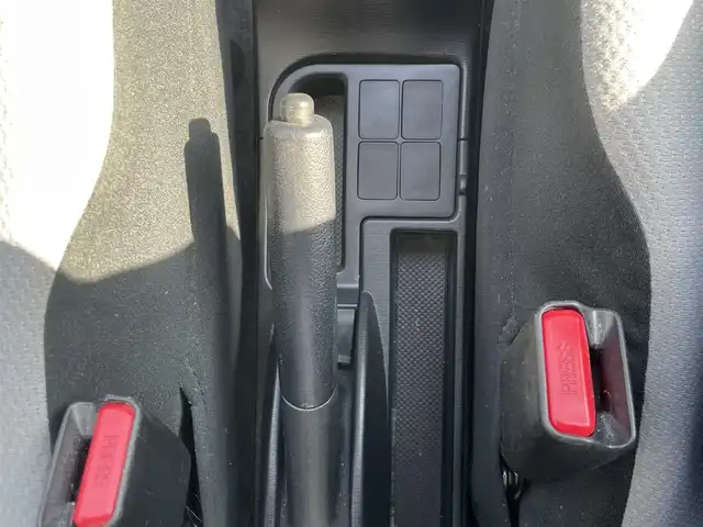 トヨタ ヴィッツ F Mパッケージ 島根県 2014(平26)年 3.8万km シルバーM 純正CDオーディオ/ETC/純正フロアマット